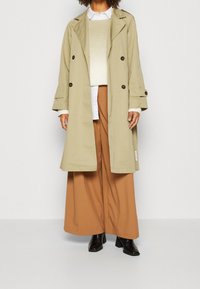 Marc O'Polo Gabardina - green