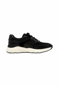 Schwarze Sport-Sneaker aus einer Kombination von Mesh- und Leder-Materialien, mit einer gepolsterten weißen Sohle, Schnürverschluss und einem runden Zehenbereich.