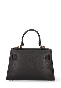 Borsa a mano in pelle nera con una finitura testurizzata, forma strutturata, manico corto e dettagli in hardware dorato, dotata di una base piatta per la stabilità.