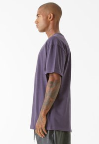 9N1M SENSE FLOWER TEE - Marškinėliai su spaudiniu - purplenight