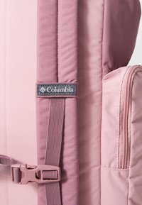 Columbia TRAIL TRAVELER™ 28L UNISEX - Hátizsák - eraser pink