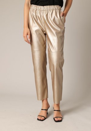 DEELUXE, SAJAMA - Broek - Gold