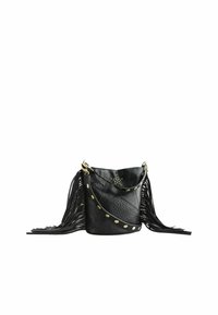 Čierna kožená kabelka v tvare vedra so dlhými strapcami, zlatými kovovými prvkami a textúrovaným povrchom s detailmi tvorenými cvokmi.