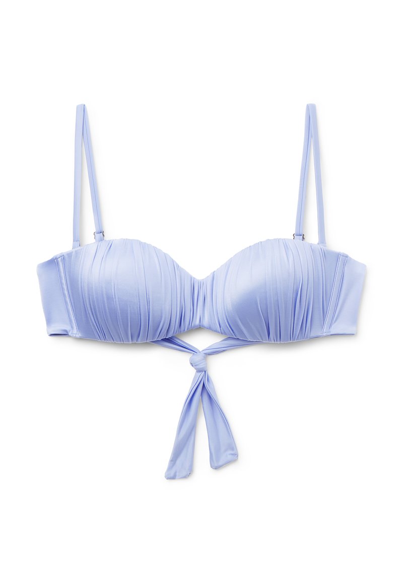 Top de bikini color púrpura claro con tejido fruncido, soporte de aros, tirantes ajustables y detalle frontal anudado.