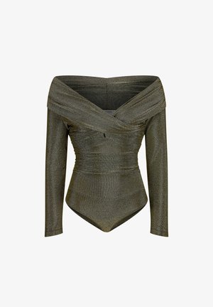 Bodysuit à épaule dénudée en vert olive métallisé, doté de manches longues, d'un design froncé et d'une texture lisse avec des détails de couture minimalistes.