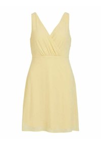 Vestido amarillo sin mangas con un escote en V cruzado, cintura fruncida y forma de línea A fluida con una textura suave.