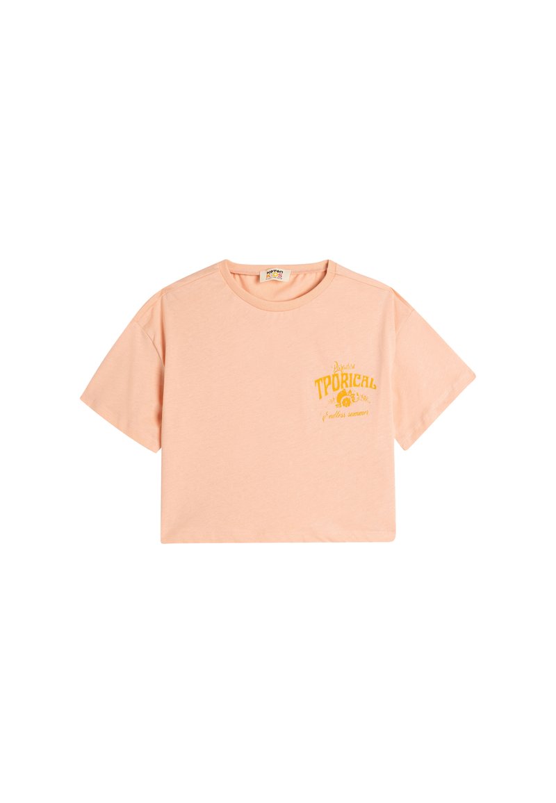 Perzikkleurige cropped t-shirt gemaakt van zachte katoen. Heeft korte mouwen en een gele grafische print aan de linkerkant.