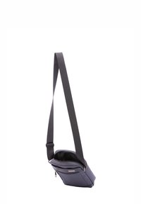 Borsa a tracolla grigia realizzata in materiale testurizzato. Presenta una lunga tracolla regolabile, una zip superiore e una piccola tasca frontale con un accentuazione in argento.