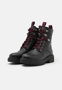 Gioseppo Stivaletti stringati - black