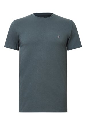 T-shirt a maniche corte di colore verde scuro, realizzato in un tessuto morbido, con colletto rotondo e un piccolo logo ricamato sul petto.