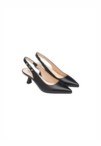 Tacchi slingback in pelle nera con punta affusolata e tacco basso a blocco. Presentano un design con ritagli e un accento di marca sulla fascia.