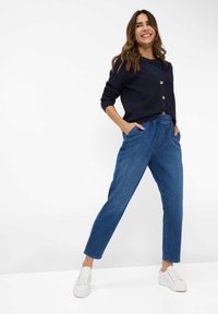 BRAX STYLE MONA - Mom Jeans - used regular blue