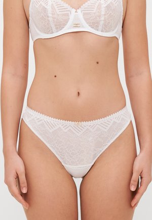 Slip - white