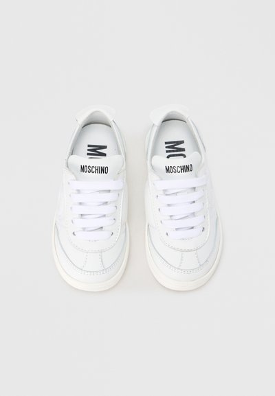 MOSCHINO UNISEX - Αθλητικά παπούτσια - white