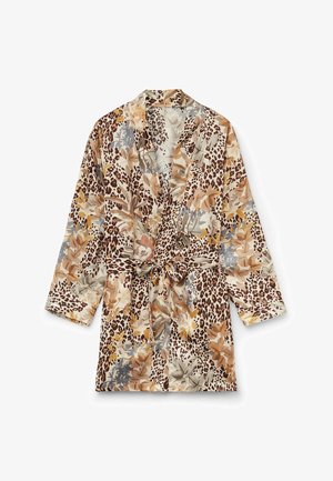 Bata de manga larga con cinturón, estampado combinado de leopardo y hojas de otoño en colores marrón, beige, gris y amarillo apagado.