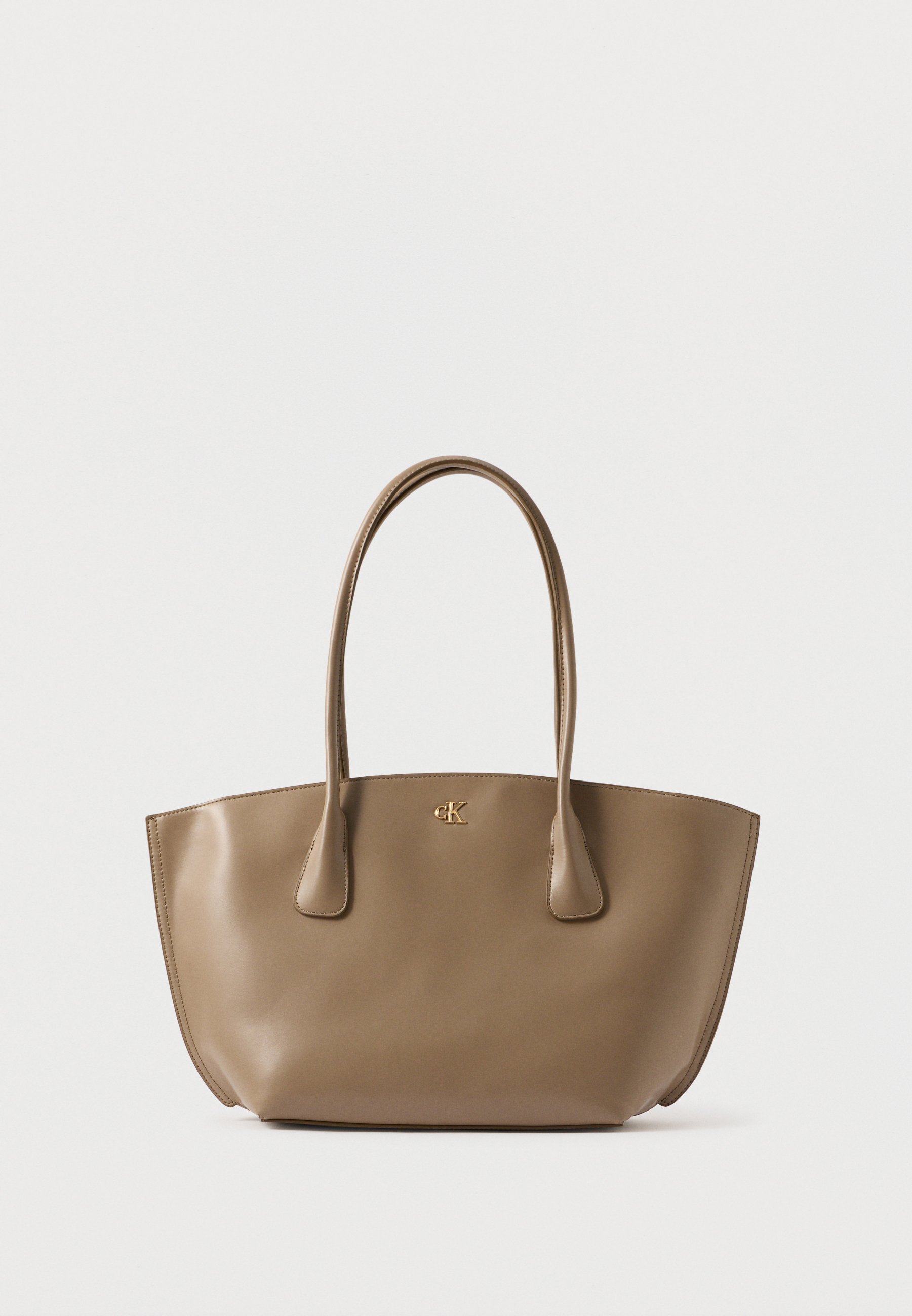Calvin Klein MEDIUM DOME TOTE - Velká kabelka - desert taupe