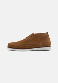 CRANE - Paeltega jalanõud - brown