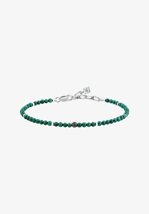 Braccialetto di perline verde con una perla centrale nera, piccoli distanziatori in argento, chiusura a moschettone in argento e catena regolabile con un piccolo ciondolo a forma di foglia.
