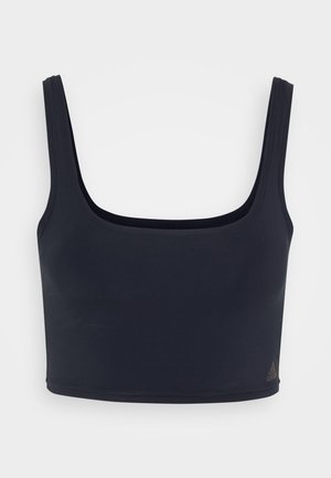 Top desportivo preto, cropped, com alças largas e decote quadrado, feito de um tecido suave e elástico; apresenta o discreto logótipo da adidas no canto inferior direito.
