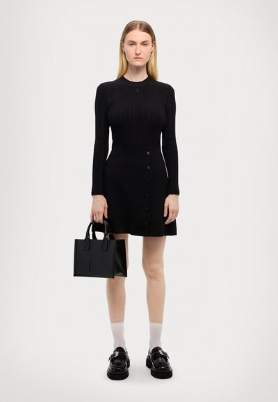 sandro Strickkleid - noir