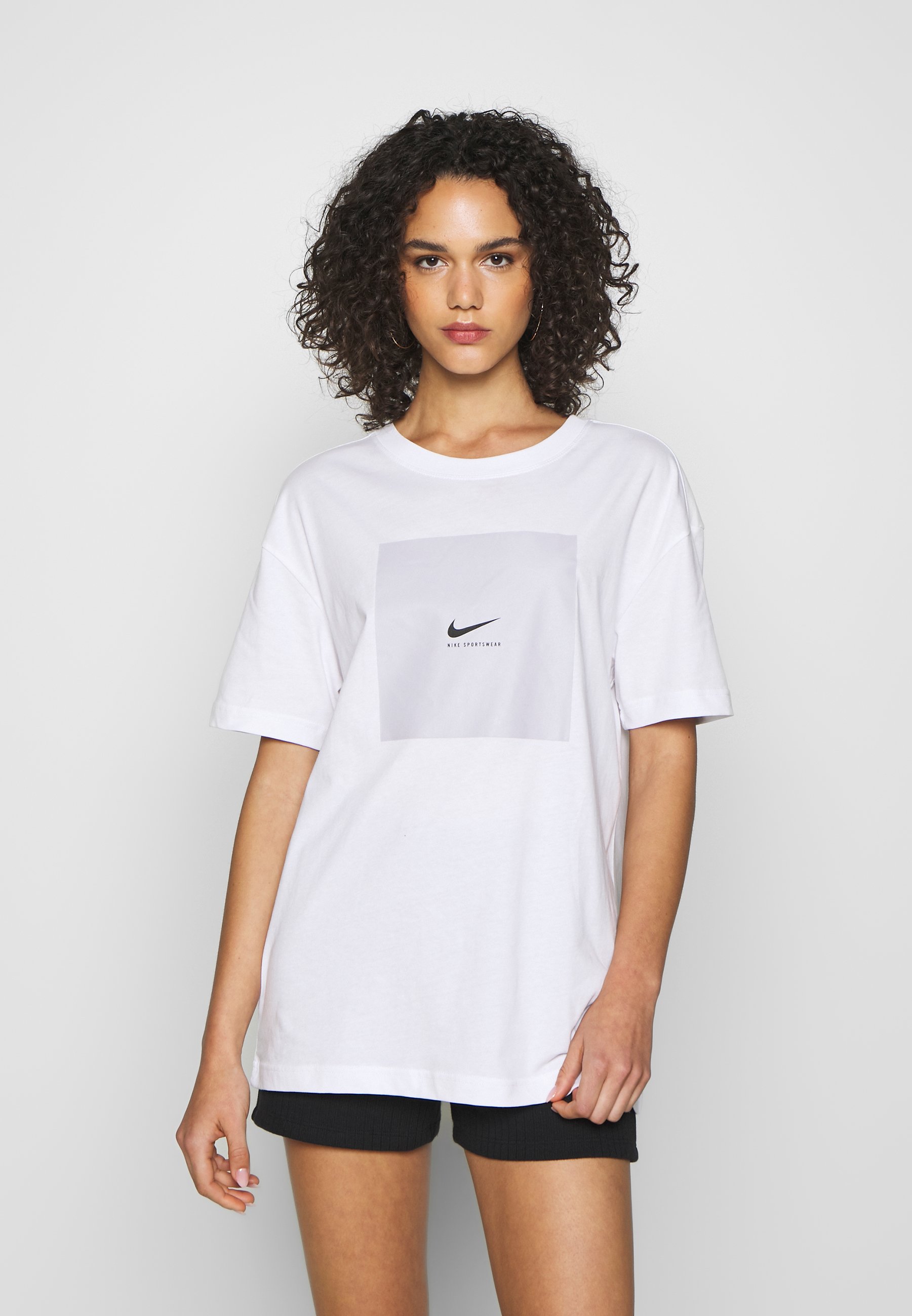 nike oversized t shirt