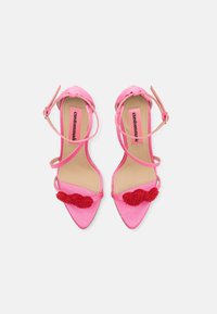 Custommade AMY - Sandaler - pink/red