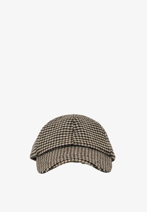 Braune und beige Baseballkappe mit Hahnentrittmuster und gebogenem Schirm vor weißem Hintergrund.