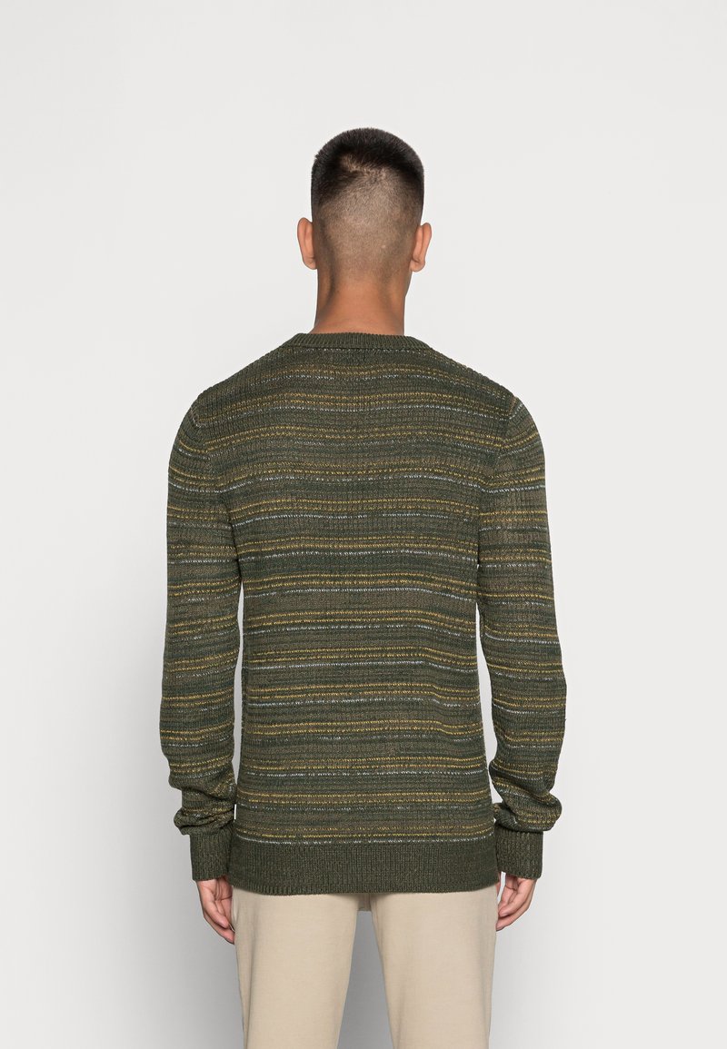 Herren Strickjacken | Jack & Jones JJGROOVE CREW NECK Strickpullover forest night/khaki - GF47629 Herren Strickjacken | Jack & Jones JJGROOVE CREW NECK Strickpullover forest night/khaki - GF47629
