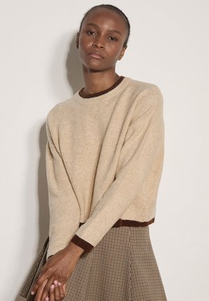 Apricot, SOFT LAYERED LOOK JUMPER - Jersey de punto - stone