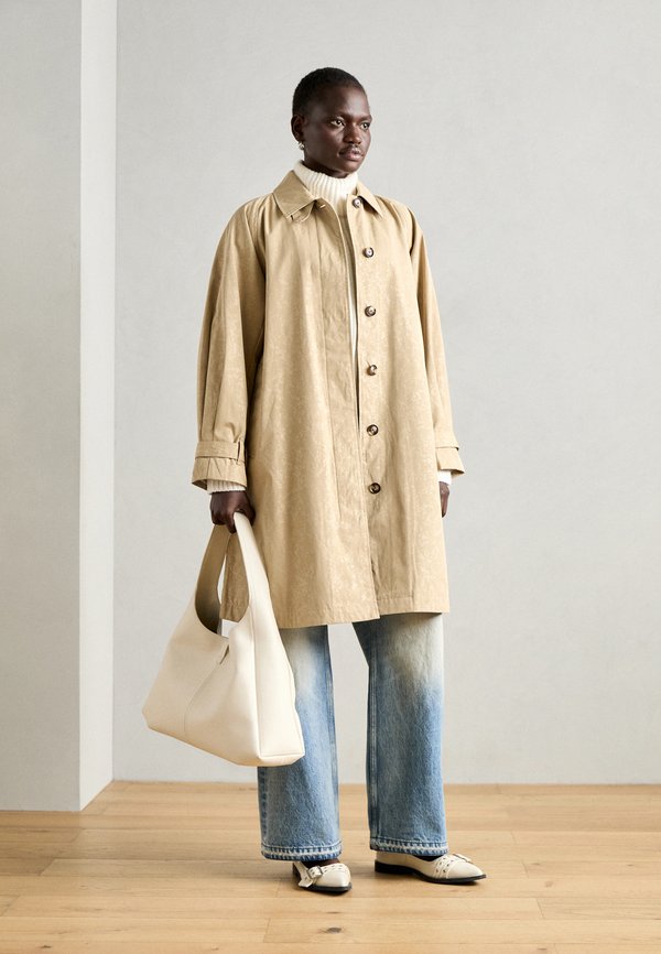 FLORAL EMBOSSED CARCOAT - Trenchcoat - sand3