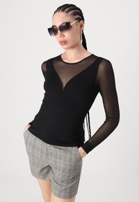 ONLY ONLBECKI BODYTOP - Tops ar garām piedurknēm - black