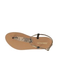 Sandali piatti con una suola in pelle marrone, dotati di una fascia nera e un pezzo per le dita con motivo a serpente. Dettagli cuciti lungo il bordo.