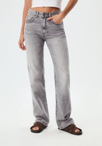 D98 - Straight leg jeans - grey