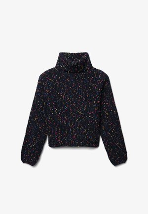 Pull en tricot avec un col roulé haut, fond bleu marine et éclats multicolores. Longueur courte avec des manches larges.