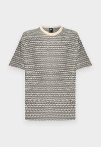 Nem kiválasztott, off-white