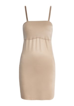 Robe nuisette beige avec des bretelles fines, fabriquée en tissu lisse. Présente un corsage ajusté et un ourlet droit, offrant une silhouette épurée.