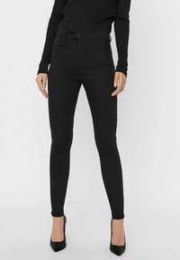 Vero Moda Vaqueros pitillo - black