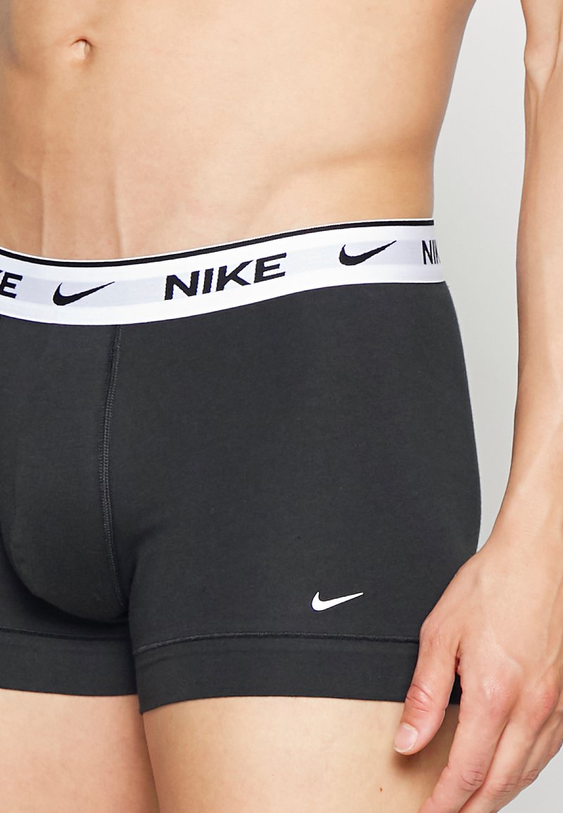 Nike Underwear TRUNK PACK Trunks black/white/black Zalando