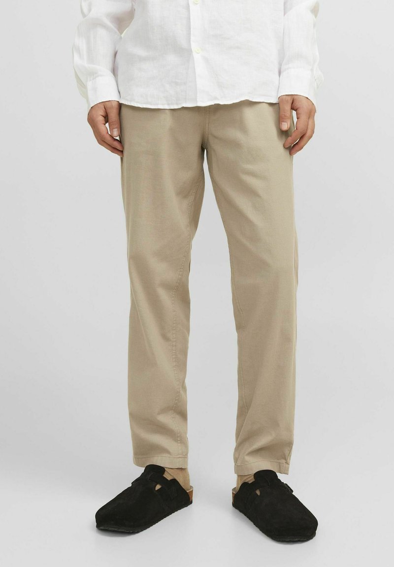Jack & Jones JPSTACE BREEZE - Pantalones - crockery