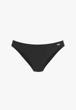 Slip bikini nero con lato sottile e una piccola targhetta argentata del marchio sull'anca destra, mostrato su uno sfondo bianco.