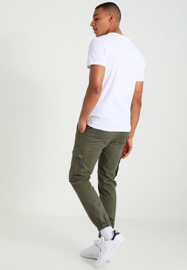 Cargo trousers - olive3