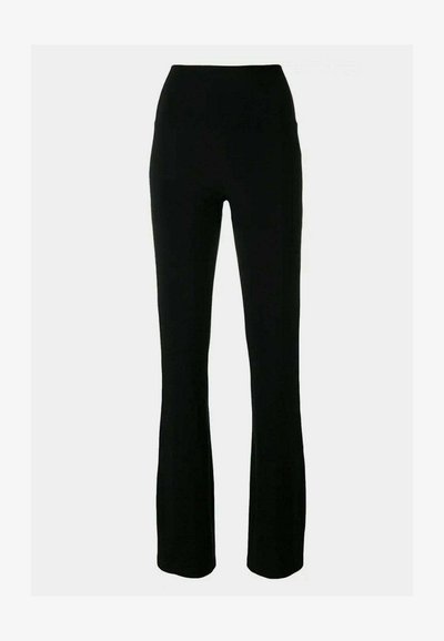 Pantalons évasés noirs en matière extensible ; taille haute avec une texture lisse et sans motifs ni embellissements visibles.