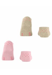 Zwei Paar Knöchelsocken: ein beiges Paar mit rosa Punkten, das andere rosa mit passenden Punkten. Beide haben eine glatte Oberfläche und gerippte Bündchen.