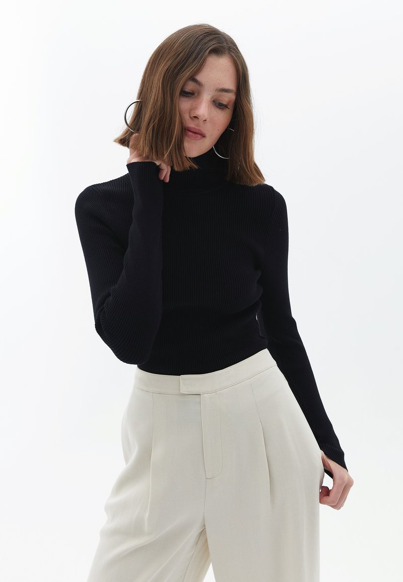 OXXO TURTLENECK - Strickpullover - black