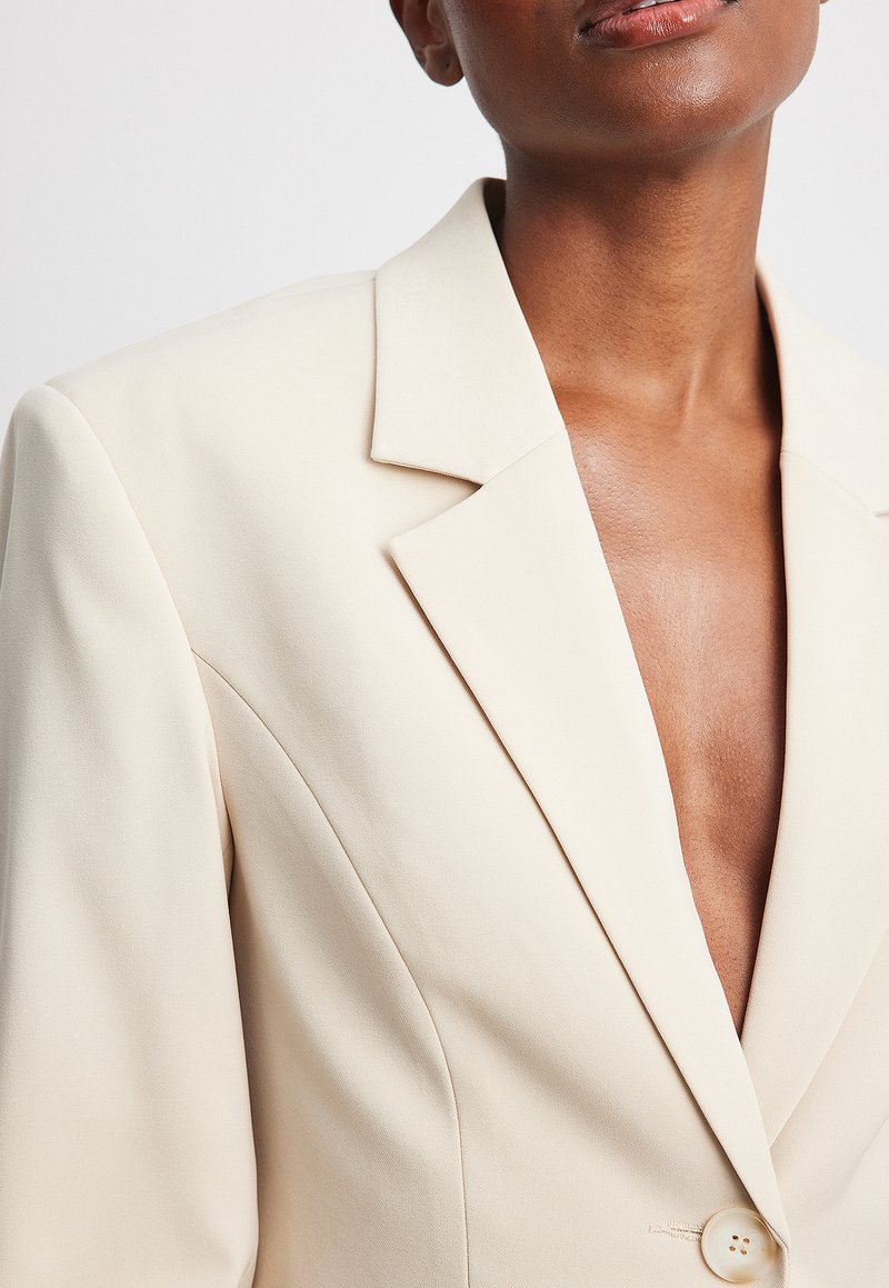 NA-KD Blazer champagne/beige