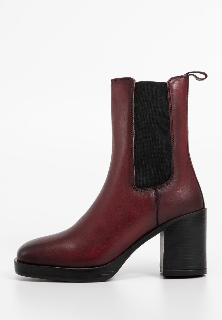 CAFèNOIR Enkellaarsjes met plateauzool bordeauxrood CAFèNOIR Enkellaarsjes met plateauzool bordeauxrood