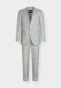 Costume homme gris clair avec un motif à carreaux subtil, veste deux boutons, revers crantés, poches avant et pantalon droit assorti.