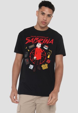 Cotton Soul, CHILLING ADVENTURES OF SABRINA/CIRCLE - Print T-shirt - black