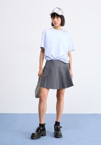 Jordan ESSEN TEE CORE - T-shirts basic - hydrogen blue