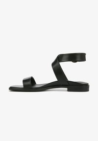 Unselected, black leather